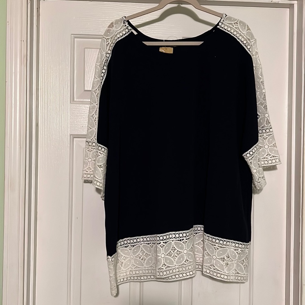 Suzanne betro top